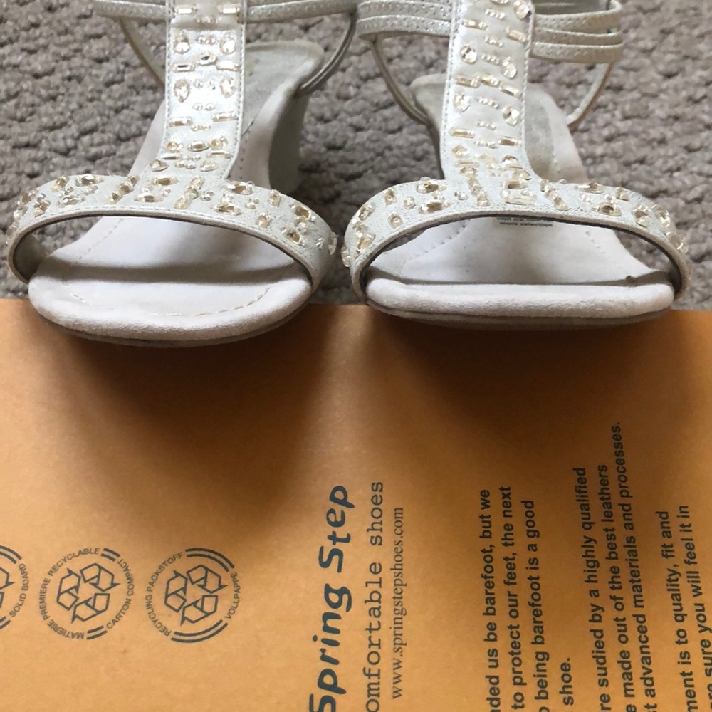 Sandals - Picture 6 of 8